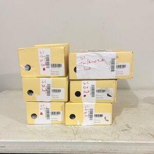 Women's Classic Heel Shoes (Multiple Pairs in Stock)